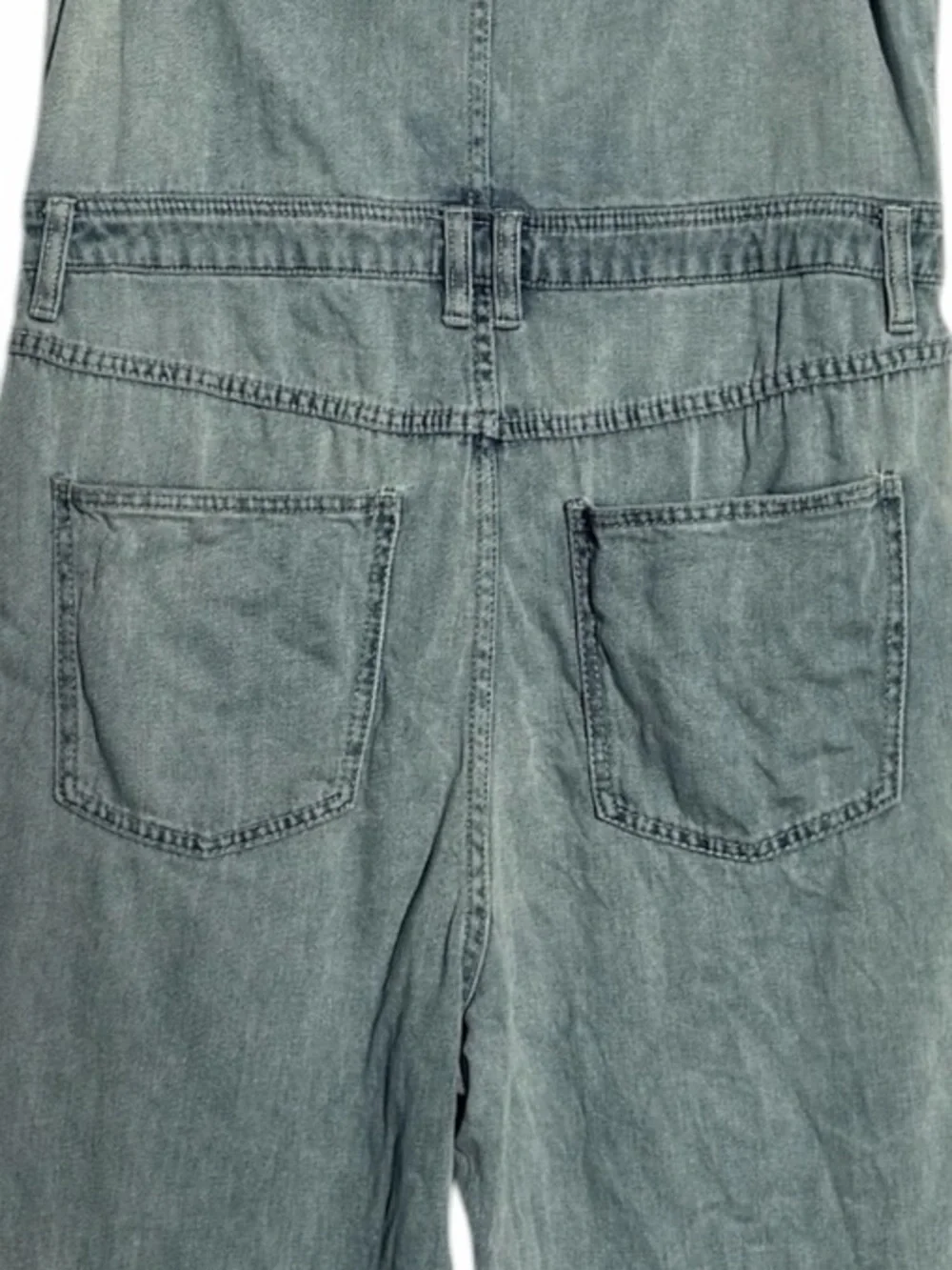 Free People We The Free Light Wash Denim Sleeveless Jumpsuit Coverall Size Large